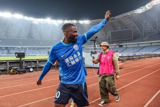 中超外援留在中国(中超外援在中国生活)