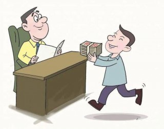 足球拍马屁(足球拍马屁顶天批斗猜两字谜语)