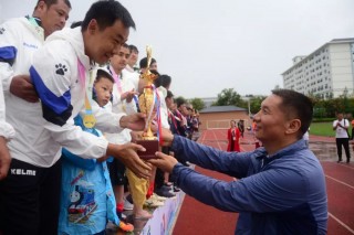 万春足球(万春集团是什么电视剧)