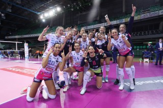 意大利女篮vs(意大利女篮vs德国)