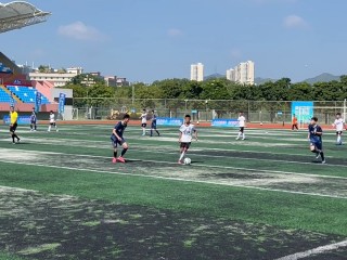 学校的足球比赛(学校的足球比赛周记怎么写)