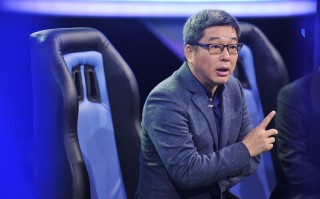 乐视足球解说员(乐视体育采访国足球迷)