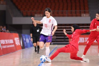 女子五人制足球(女子五人制足球联赛平罗赛区开赛)