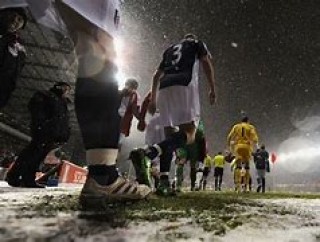 足球裁判万大雪(足球裁判很厉害吗)