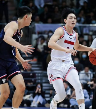 cba南京vs辽宁(今天辽宁对南京男篮比赛分析)