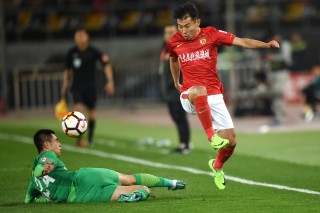 广州恒大足球近况(播放广州恒大足球俱乐部足球)