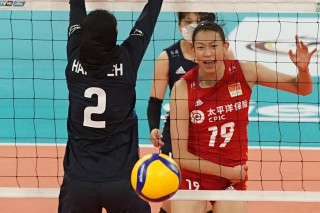 泰国女排vs伊朗(女排对阵泰国女排实况录像)
