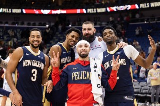 NBA公牛vs鹈鹕(nba公牛队比赛视频)