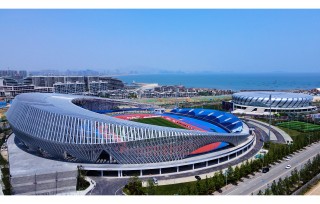 青岛西海岸足球俱乐部(青岛西海岸足球俱乐部老板)