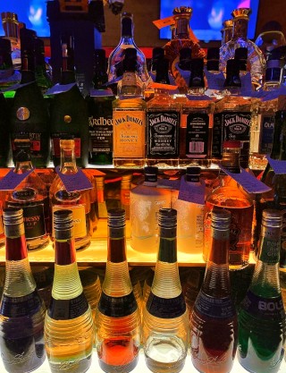 太原足球酒吧(太原哪里有酒吧可以看球赛)
