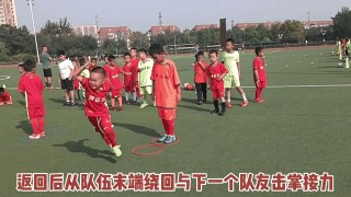 足球二对一配合(足球二对一配合技巧)