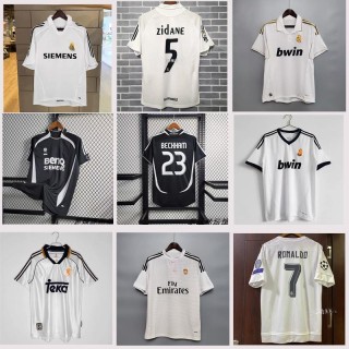 皇马足球队队服(皇马足球队队服名字)