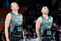 直播八一vs广厦(浙江广厦对八一男篮海报内容是什么)