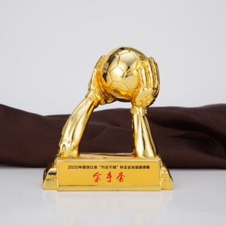金手套足球(足球金手套奖评选标准)