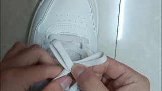 足球鞋鞋带怎么系(足球鞋鞋带怎么系不会松)