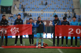 容大足球门票(保定容大足球馆 *** )