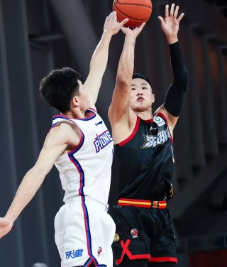 新疆vs深圳男篮(新疆男篮和深圳男篮直播)