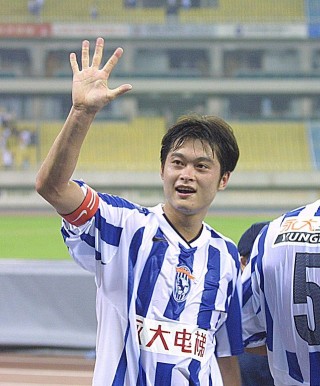 足球李彦(穿越小说主角叫李彦)
