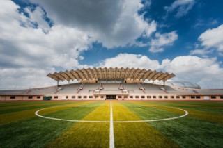 同济大学足球场(同济大学足球场图片)