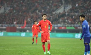 国足球员(贾秀全同期的国足球员)