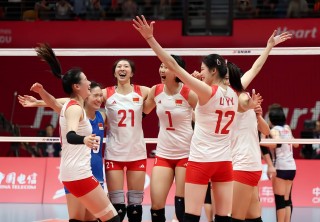 女排中国vs行(2021中国女排对战)