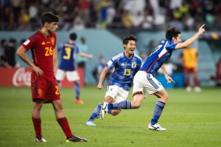日本足球队2014(日本足球队2018世界杯战绩)