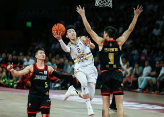辽宁VS深圳打架(辽宁vs深圳2019)