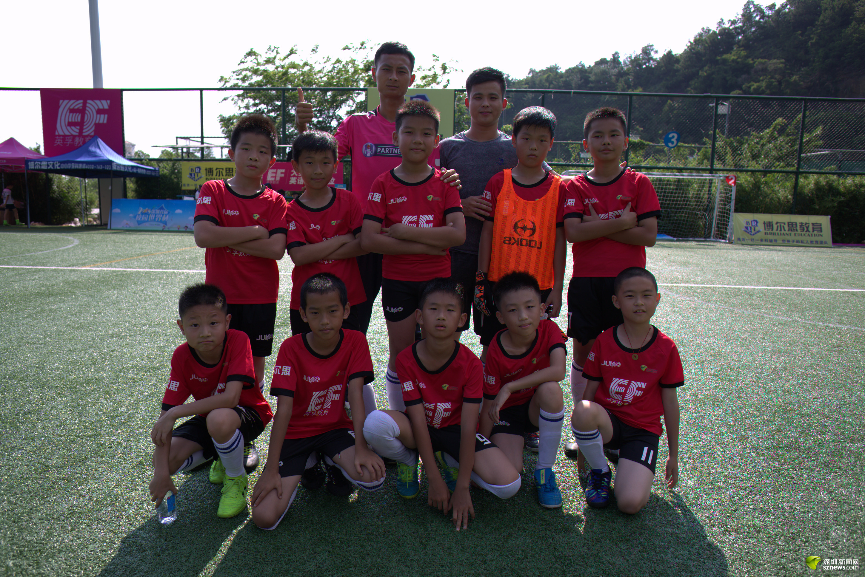 进小学足球队(该支持孩子小学进足球队好吗)  第2张