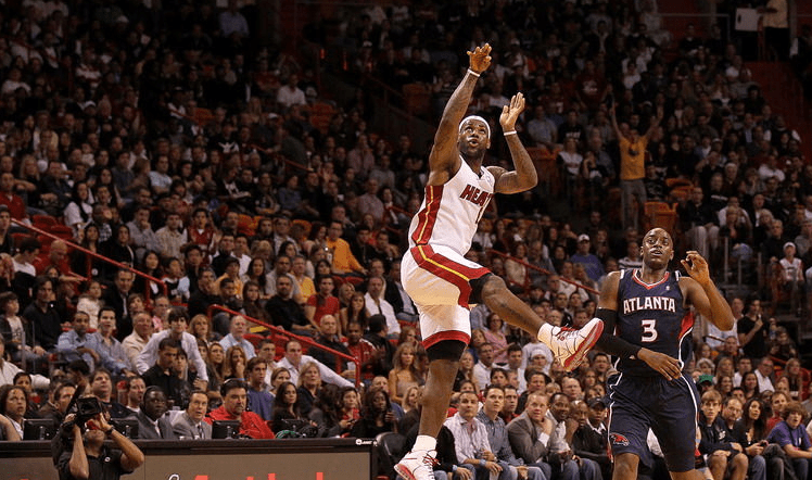 nba篮网vs马刺(篮网vs马刺原声回放)  第2张