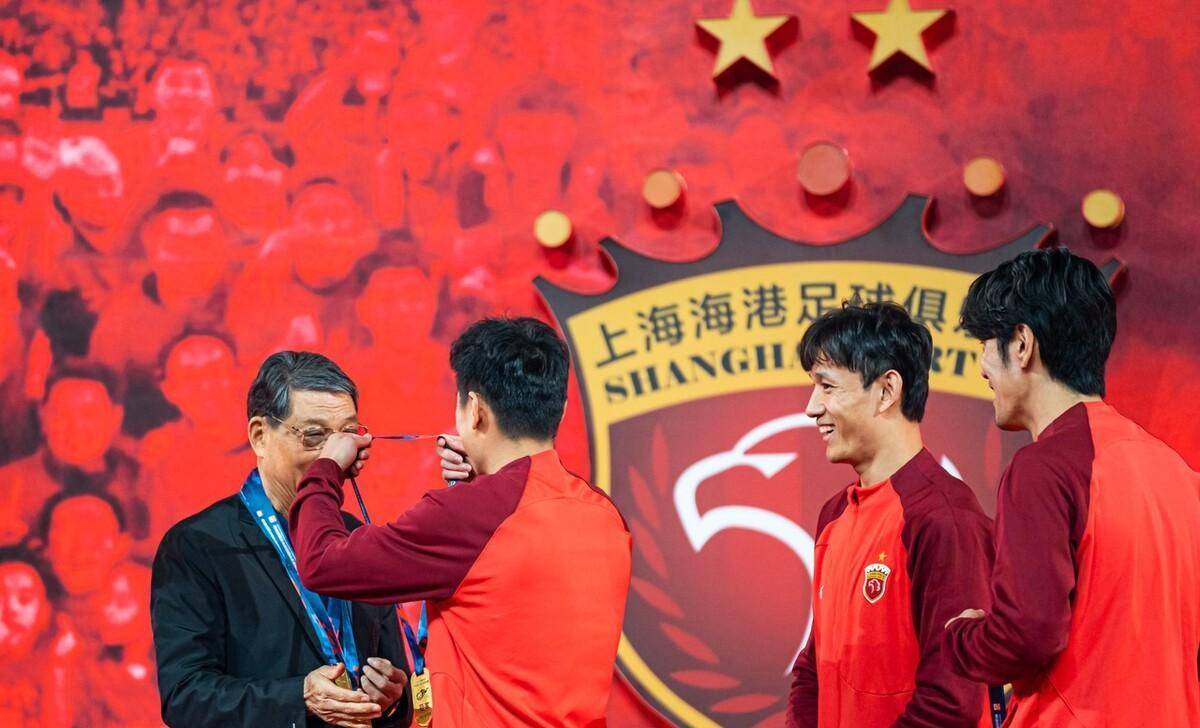 世界足球更佳忠诚球员排名(世界足球更佳忠诚球员排名表)  第2张