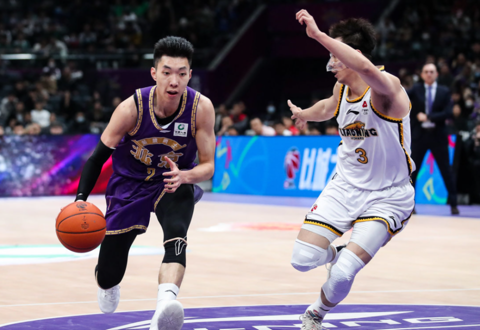 CBA广厦vs上海录像(广厦与上海的篮球赛现场直播)  第2张