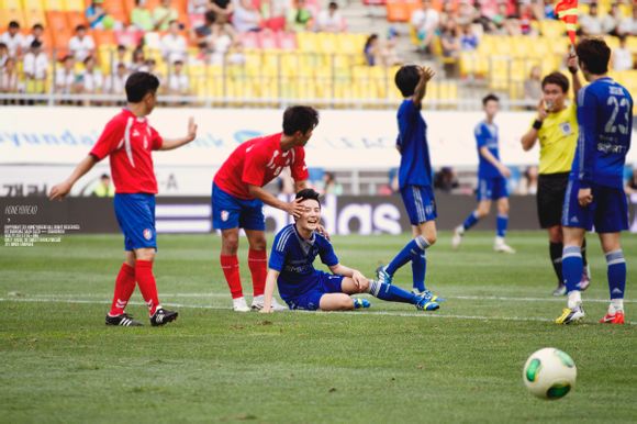 韩国明星足球队(韩国十大足球明星)  第2张