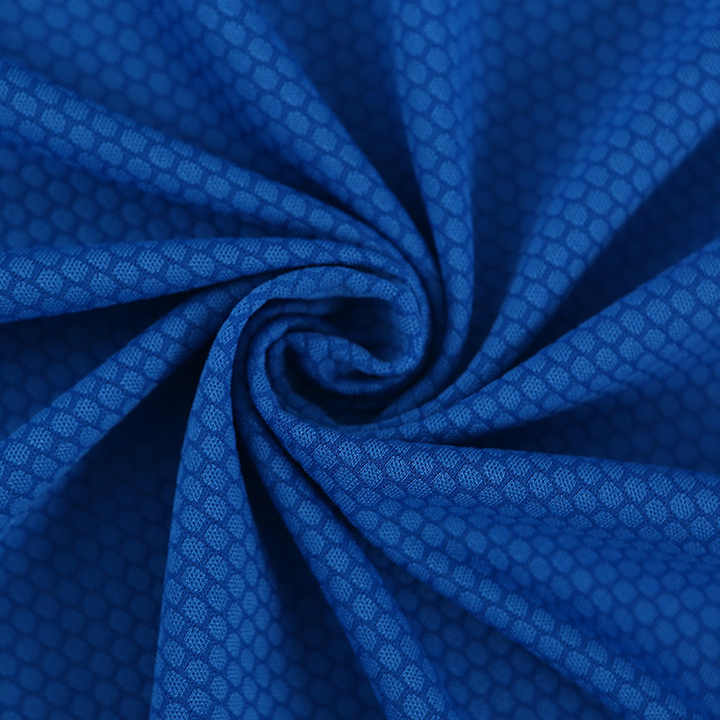 足球服是什么面料(足球服一般都是什么颜色的)  第1张