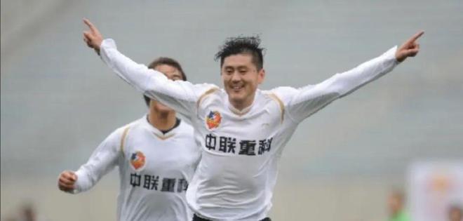 八喜足球俱乐部(八喜足球俱乐部尹凡简历)  第1张