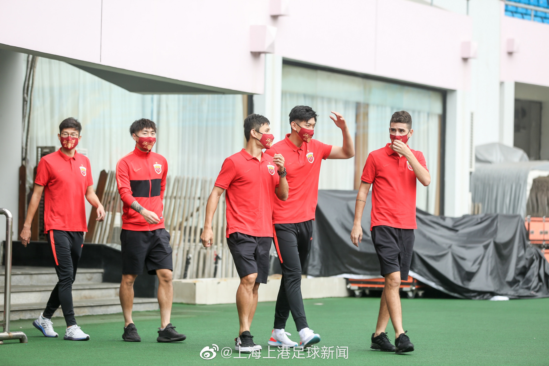 上港足球宝贝(上港足球俱乐部新闻官)  第1张