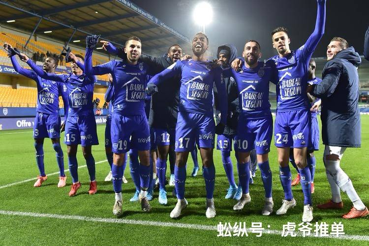 第戎vs特鲁瓦(第戎对巴黎圣日耳曼比分预测)  第2张