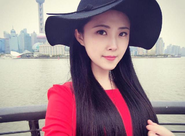 中国足球明星老婆(国足球员老婆谁最漂亮)  第1张