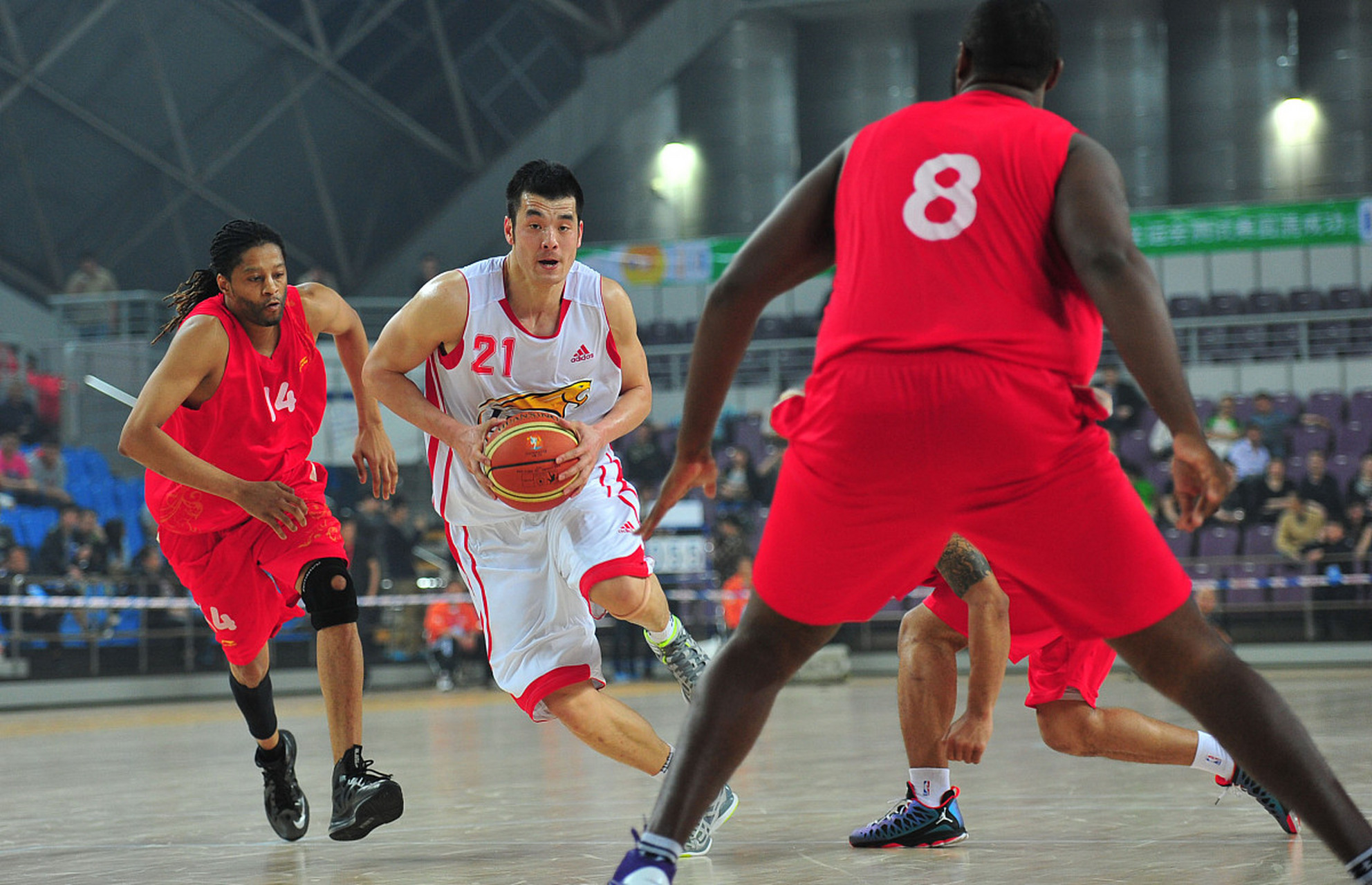 辽宁vs广州cba(辽宁vs广州龙狮11月3日直播)  第2张