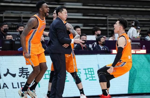 吉林VS上海直播(cba吉林对上海视频回放)  第2张