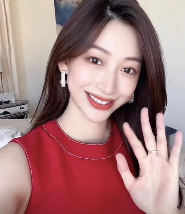 足球宝贝温雅(tlbc足球宝贝)  第1张