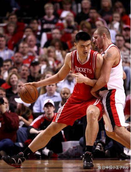 火箭vs上海姚明(nba火箭队姚明比赛录像)  第1张