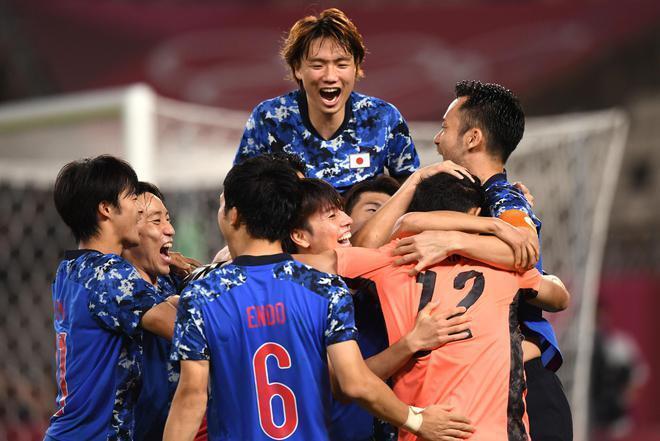 伊伊朗vs日本(伊朗vs日本比分预测)  第1张