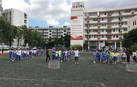 小小足球大大梦想(小小足球梦手抄报图片)  第2张
